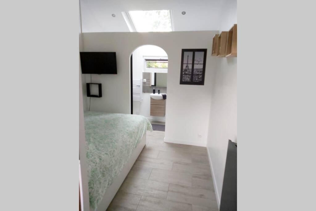 Superbe Studio 15 M²,Proche Disney, Asterix, Cdg Διαμέρισμα Gressy Εξωτερικό φωτογραφία